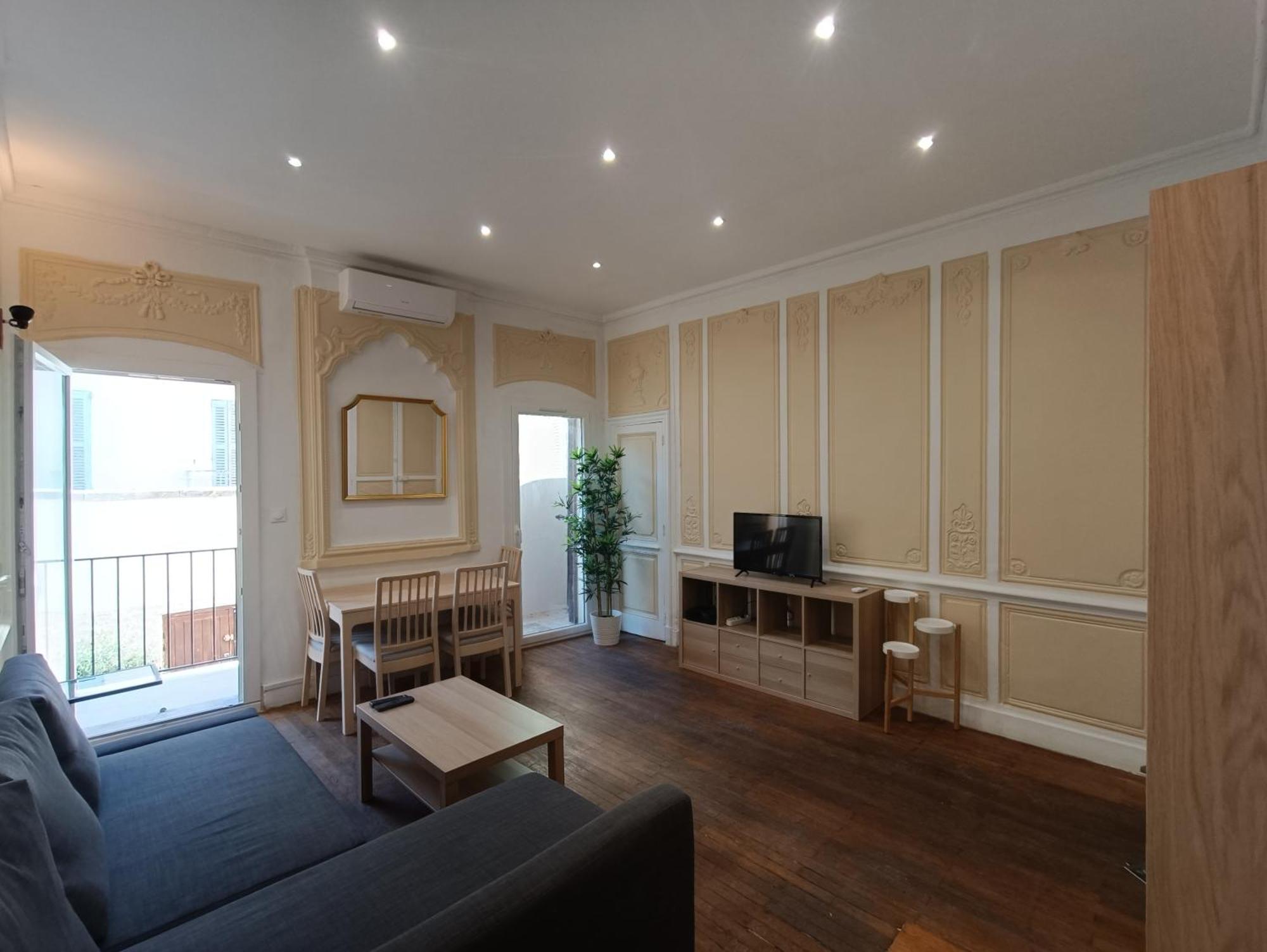 Appartements Et Studio Renoves En 2022, Intra Muros Avignon Exteriér fotografie